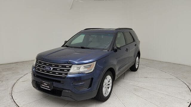 2017 FORD Explorer