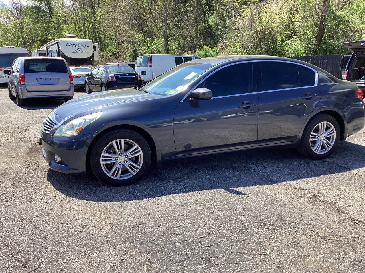 2011 INFINITI G25