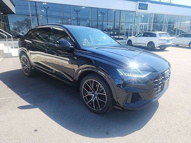 2021 AUDI Q8