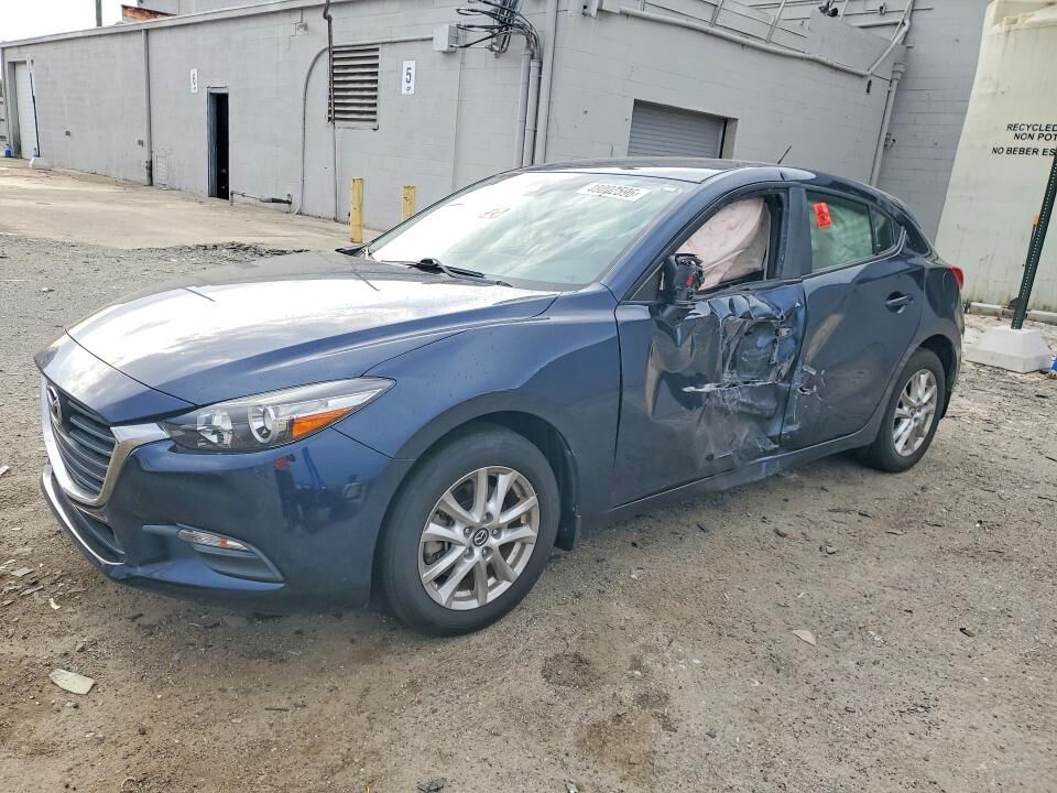 2018 MAZDA Mazda3