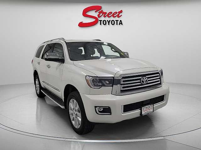 2018 TOYOTA Sequoia