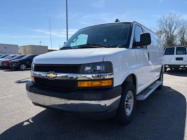 2024 CHEVROLET Express