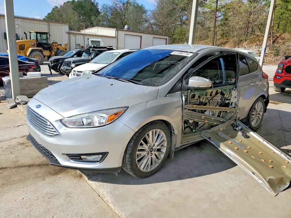 2016 FORD Focus