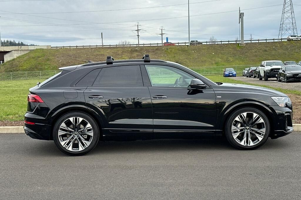 2026 Audi Q8