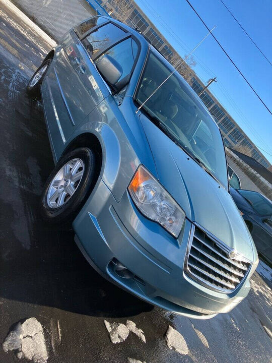 2010 CHRYSLER Town and Country