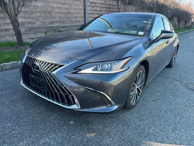 2023 LEXUS ES