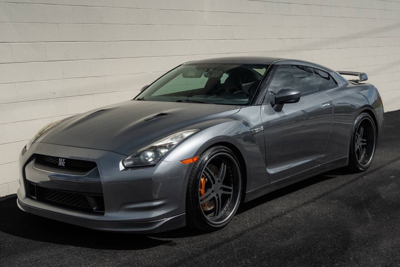 2009 NISSAN GT-R