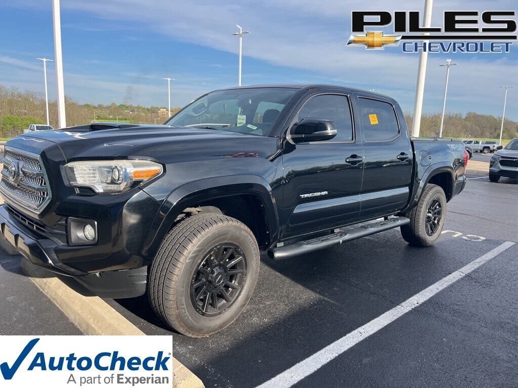 2016 TOYOTA Tacoma