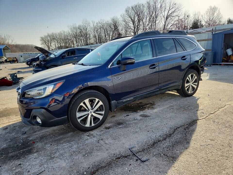 2018 SUBARU Outback