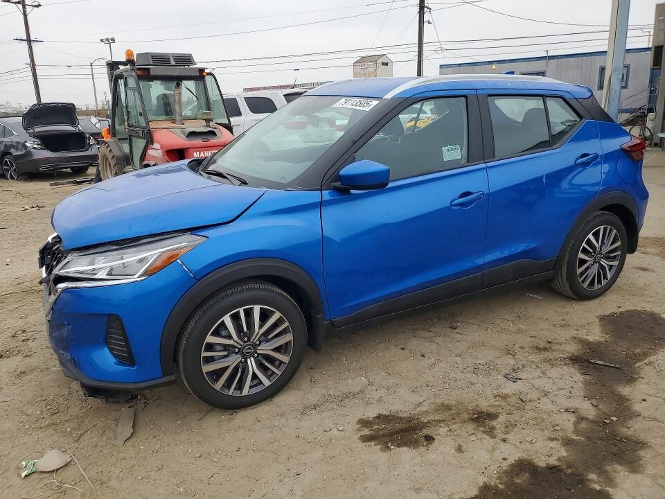 2024 NISSAN Kicks