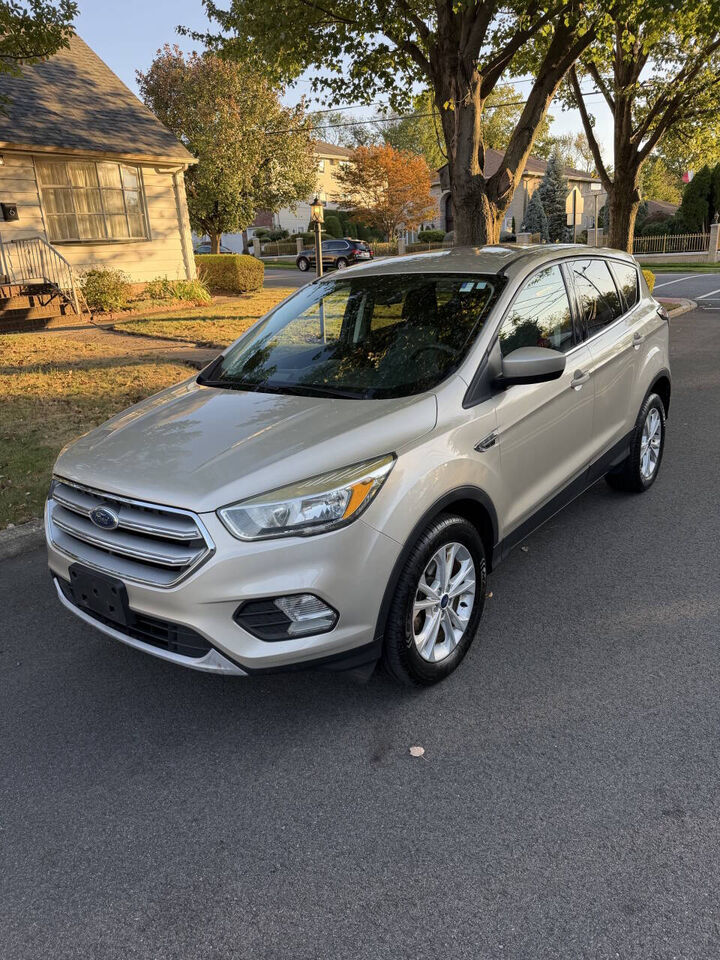 2017 FORD Escape