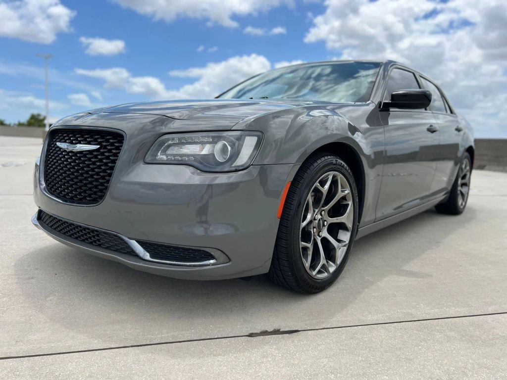 2018 CHRYSLER 300