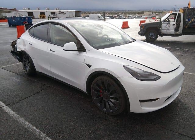 2024 TESLA Model Y