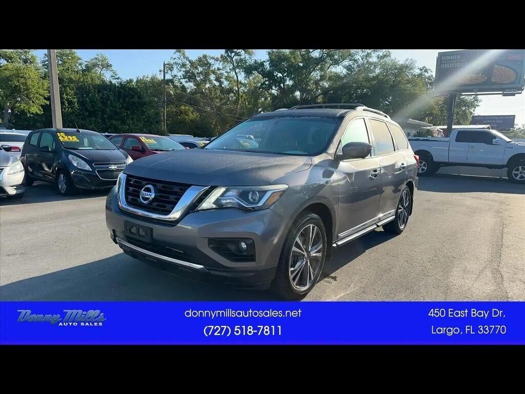 2017 NISSAN Pathfinder