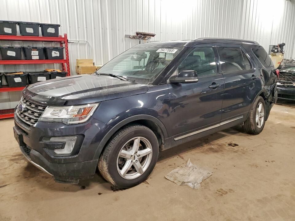 2017 FORD Explorer