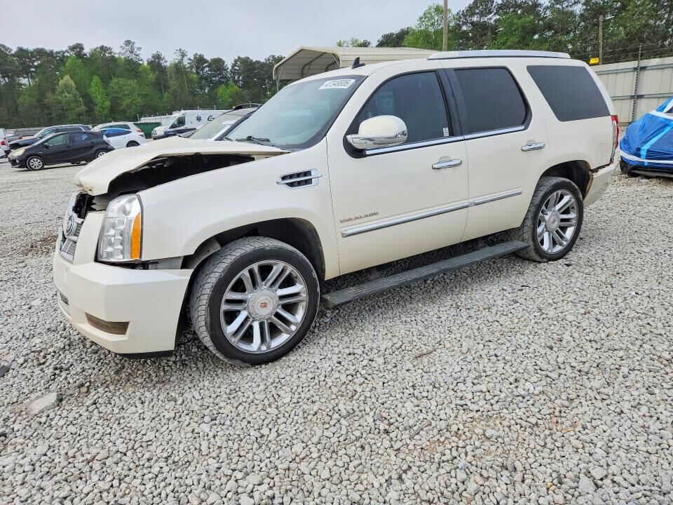 2013 CADILLAC Escalade