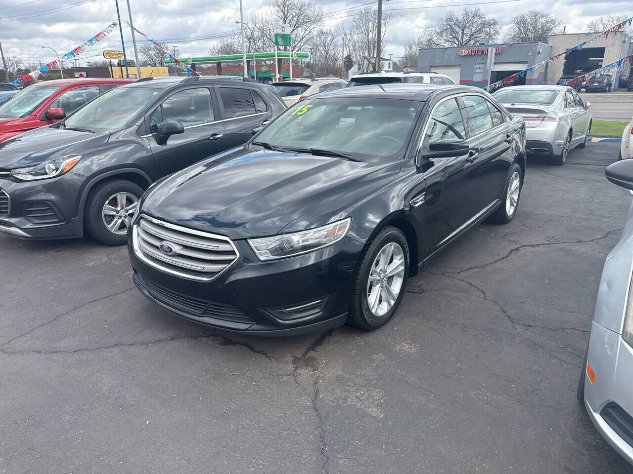 2015 FORD Taurus