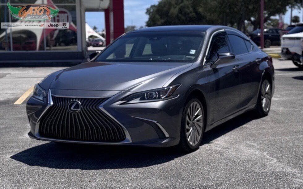2020 LEXUS ES