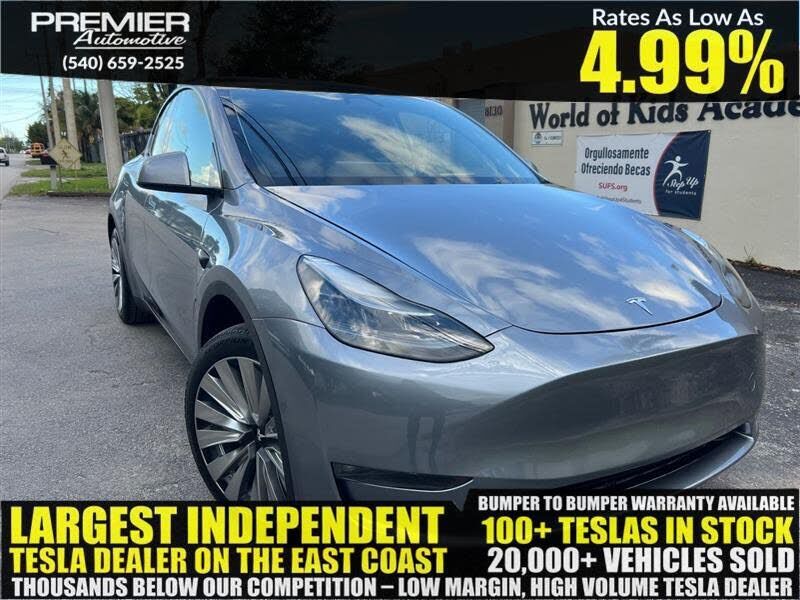 2024 TESLA Model Y