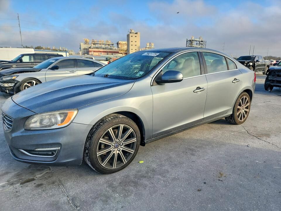 2018 VOLVO S60