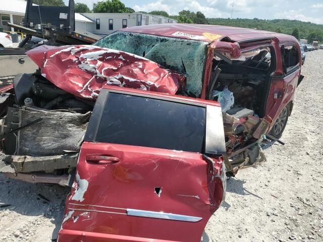 2016 CHRYSLER Town and Country