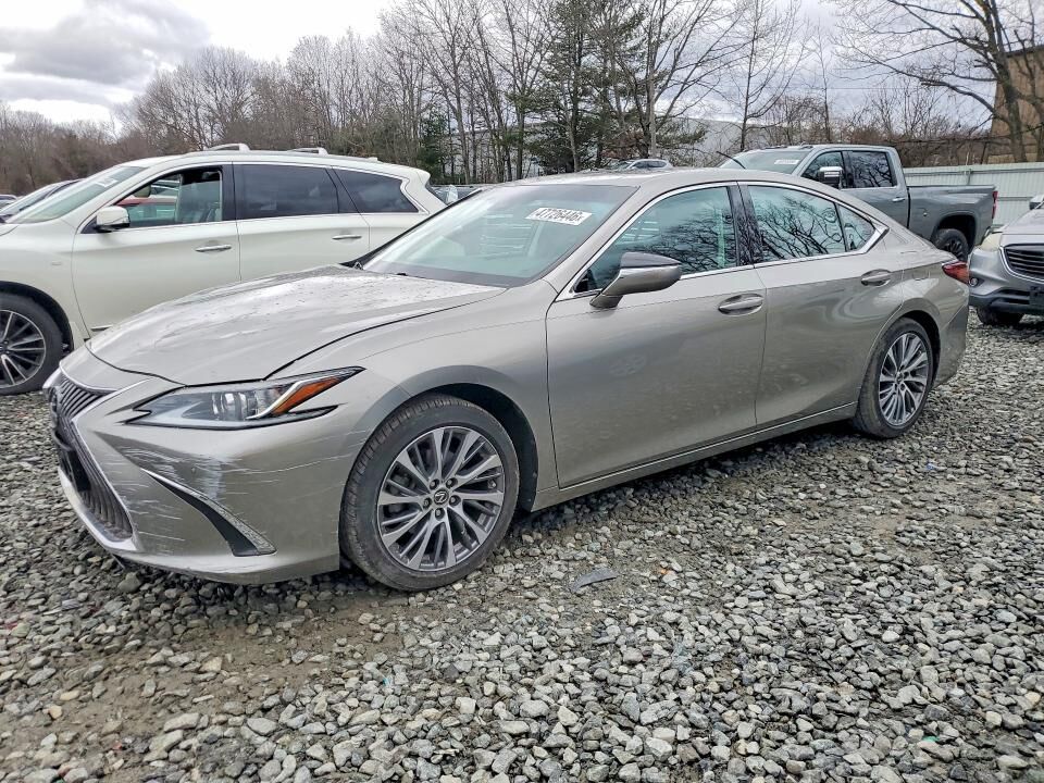 2020 LEXUS ES