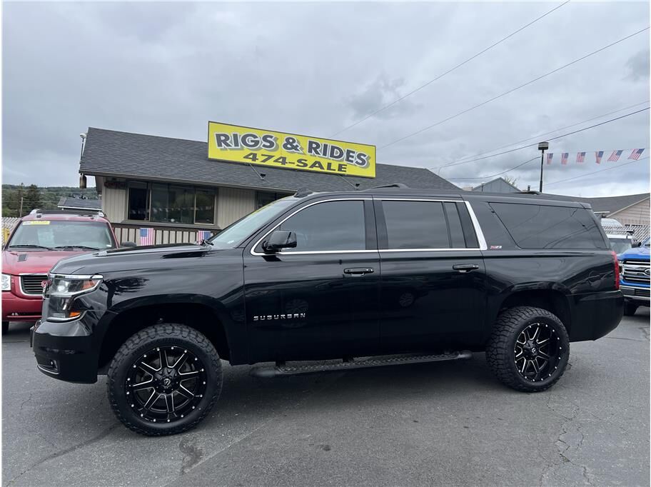 2019 CHEVROLET Suburban