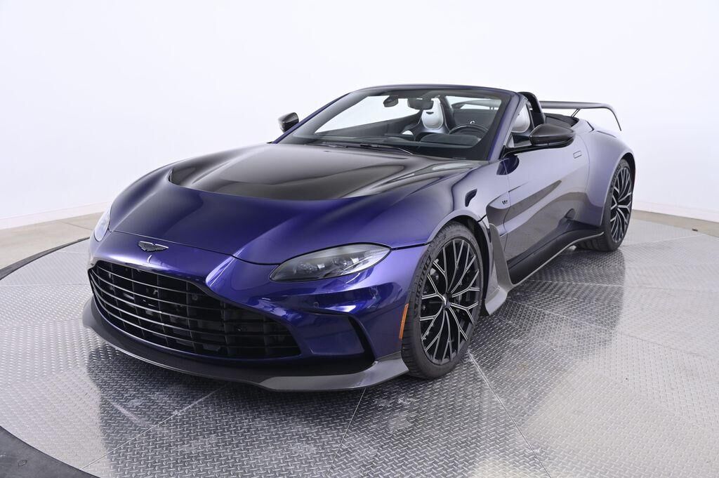 2023 ASTON MARTIN Vantage