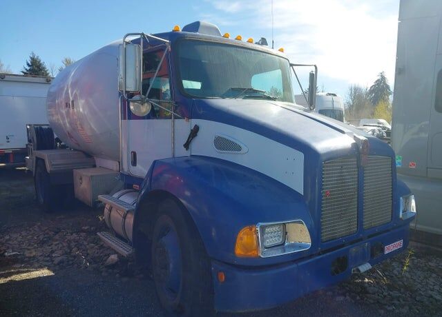 2005 KENWORTH T300