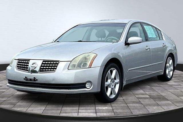 2004 NISSAN Maxima
