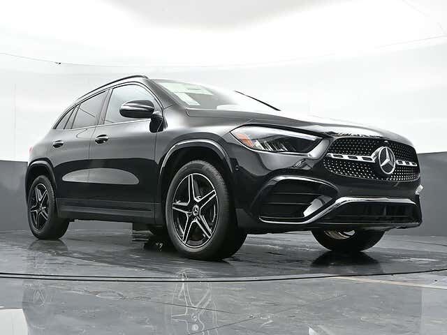2025 MERCEDES-BENZ GLA-Class