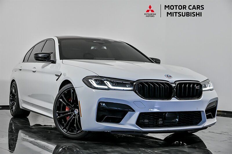 2023 BMW M5