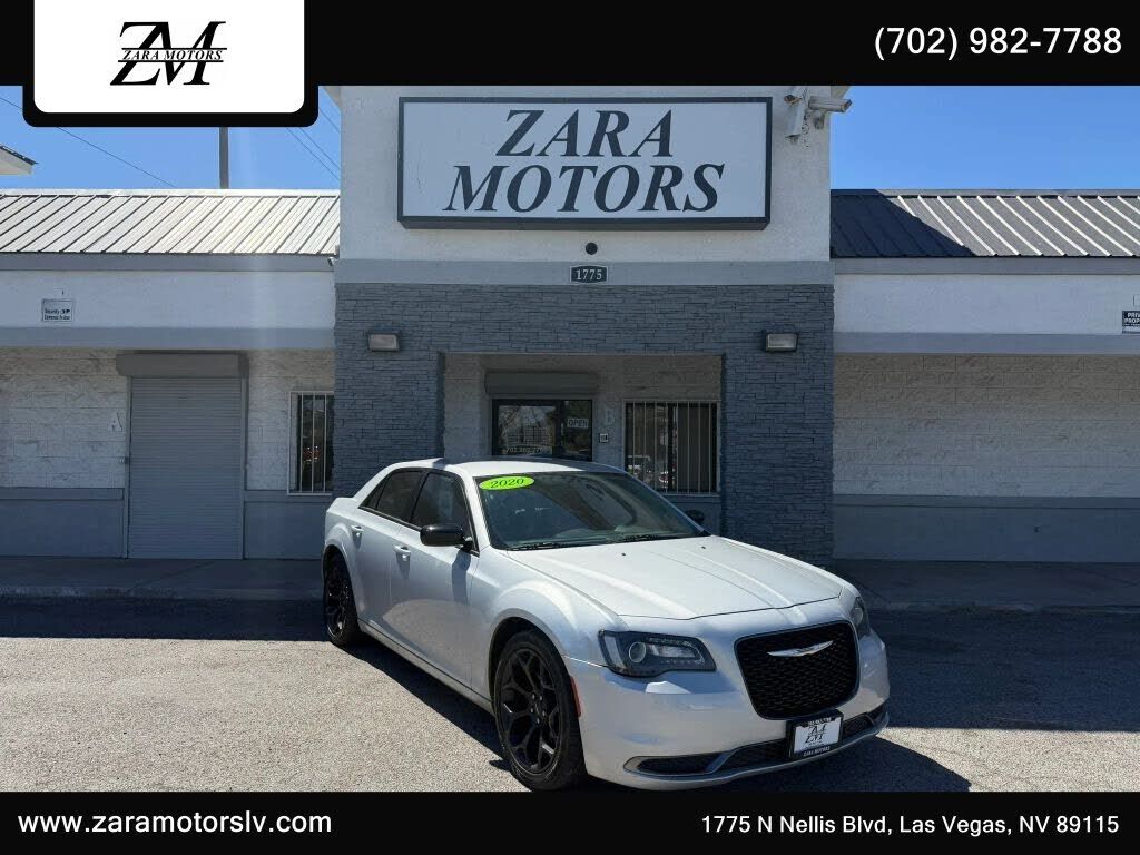 2020 CHRYSLER 300