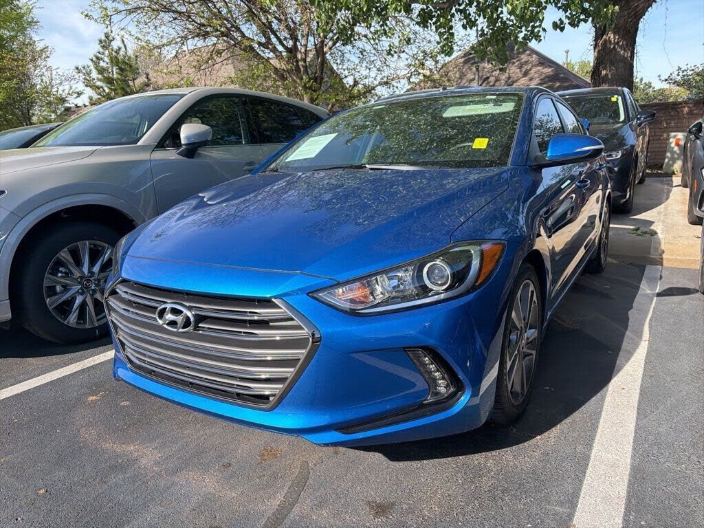 2018 HYUNDAI Elantra