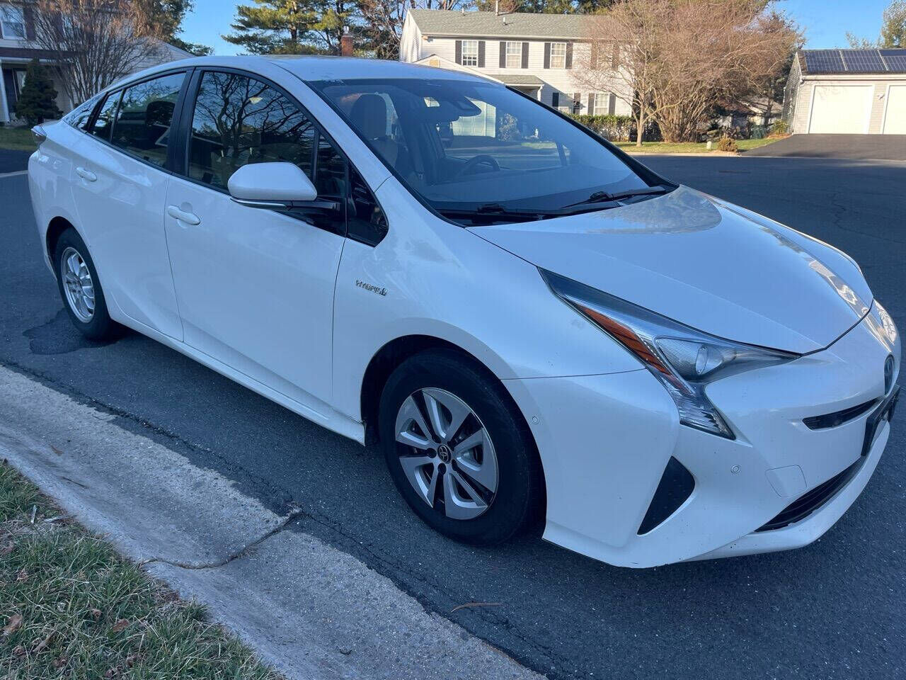2017 TOYOTA PRIUS