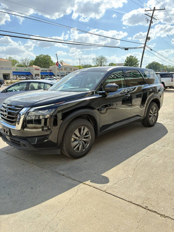 2023 NISSAN Pathfinder