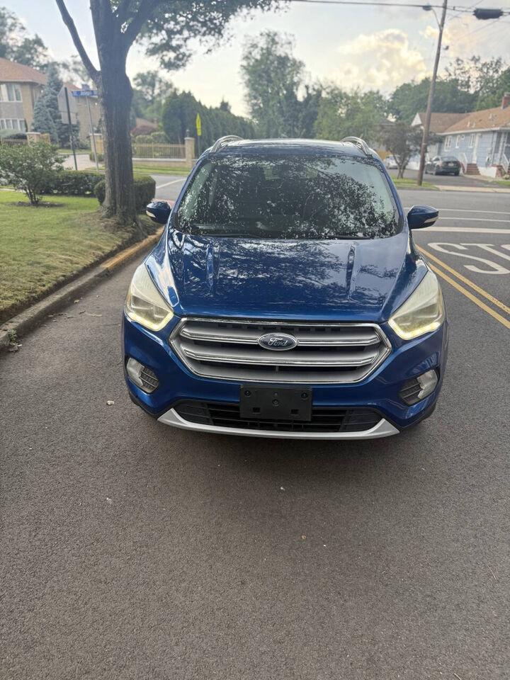 2017 FORD Escape
