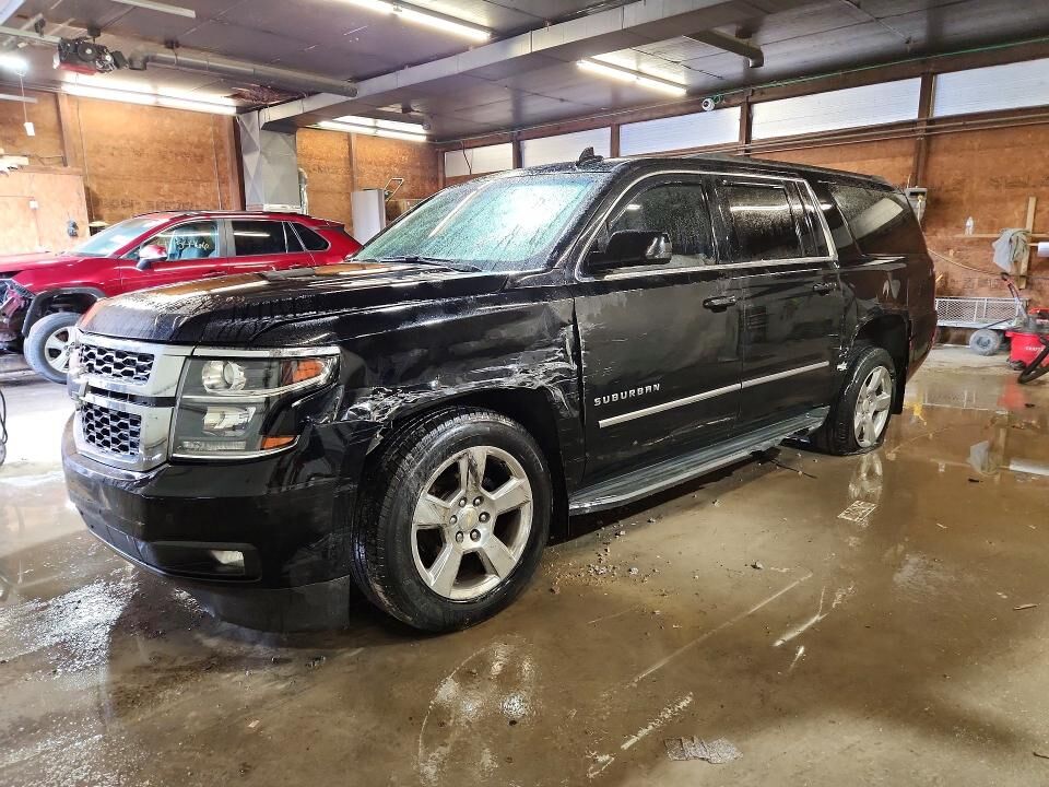 2016 CHEVROLET Suburban