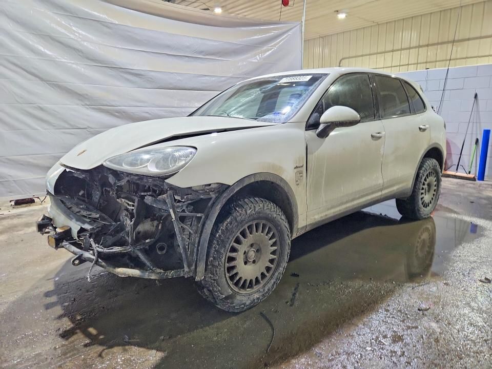 2014 PORSCHE Cayenne