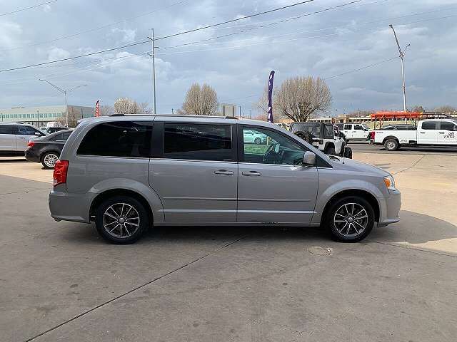 2017 DODGE Grand Caravan