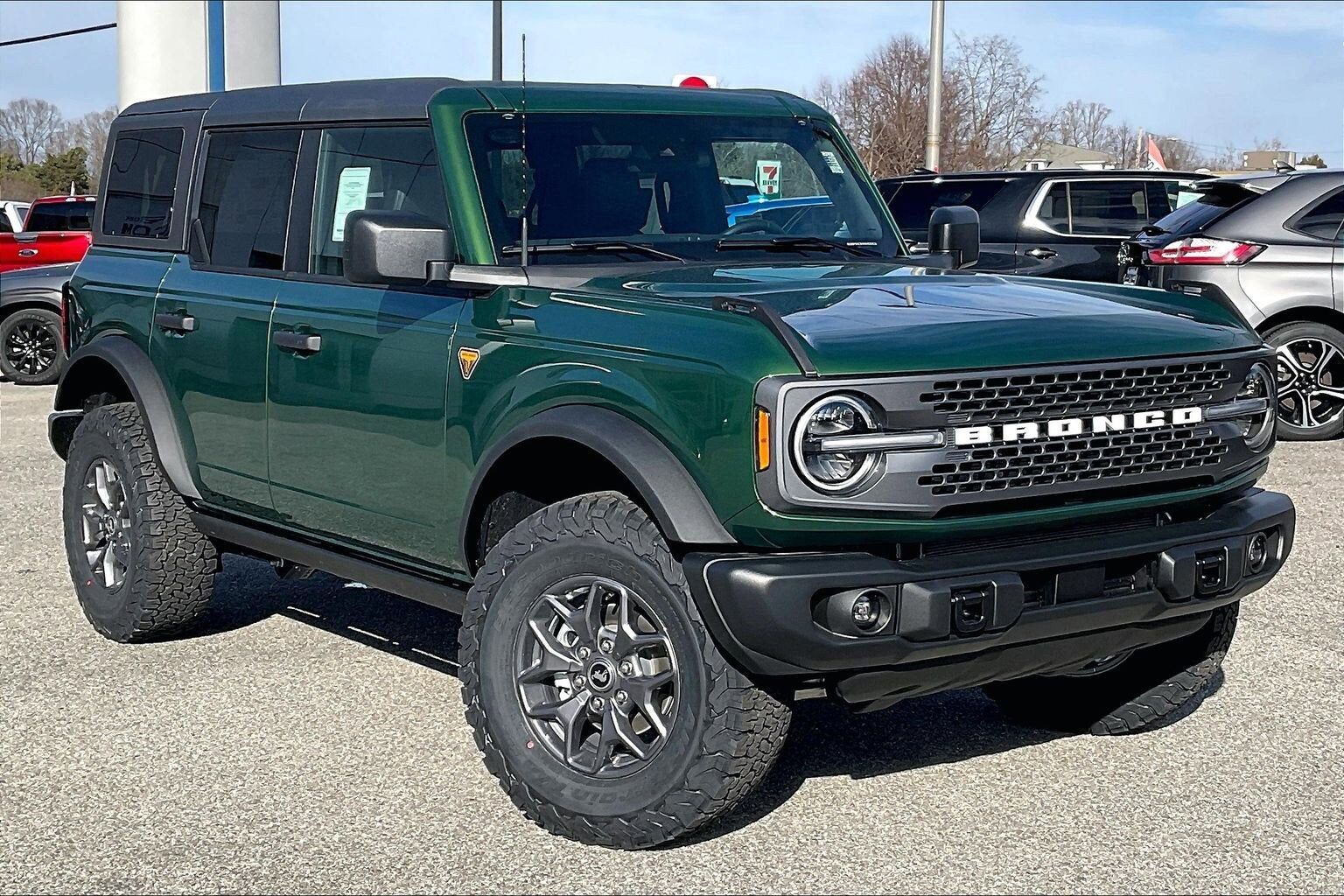 2025 FORD Bronco