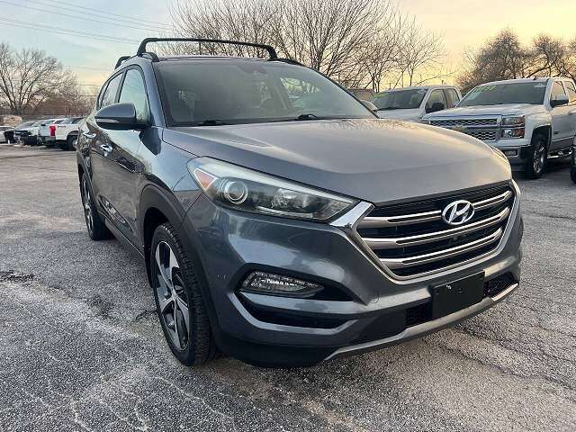 2016 HYUNDAI Tucson