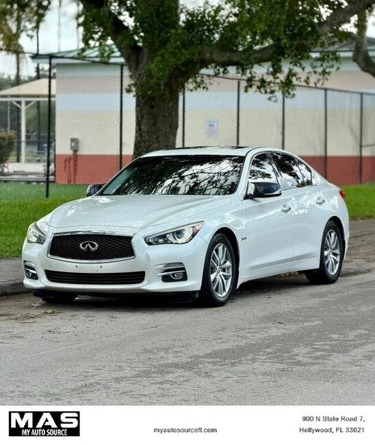 2017 INFINITI Q50