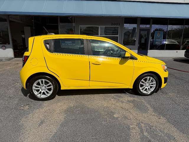 2016 CHEVROLET Sonic