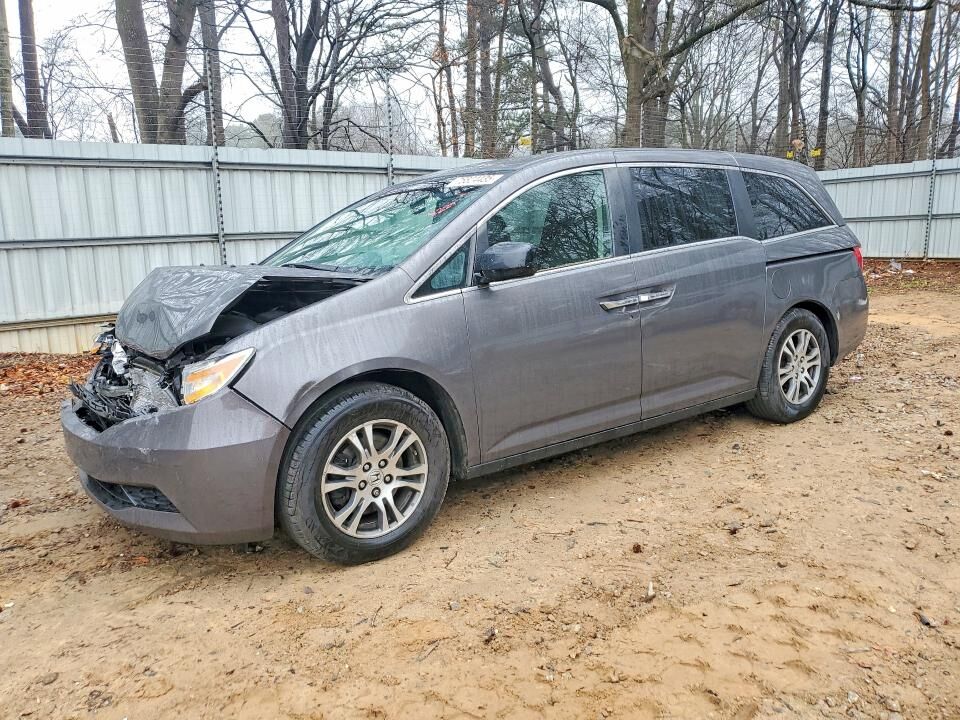 2013 HONDA Odyssey
