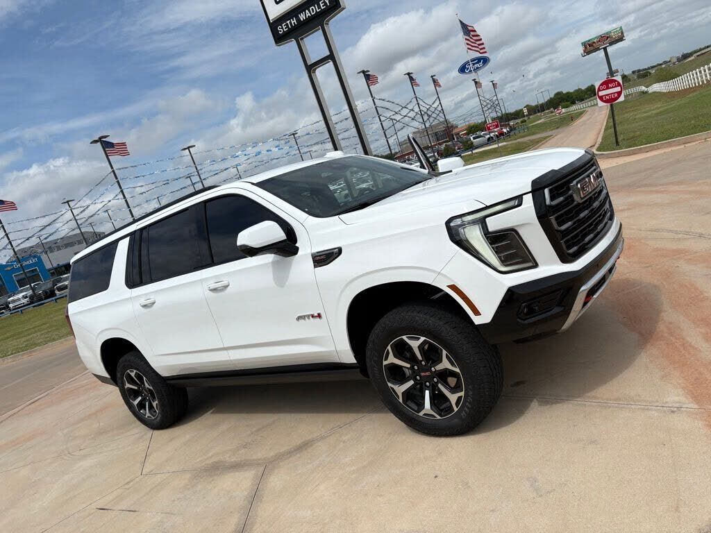 2025 GMC Yukon XL