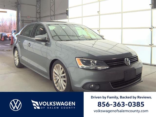 2011 VOLKSWAGEN Jetta