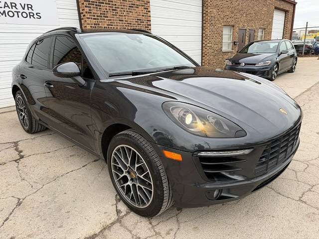 2018 PORSCHE Macan