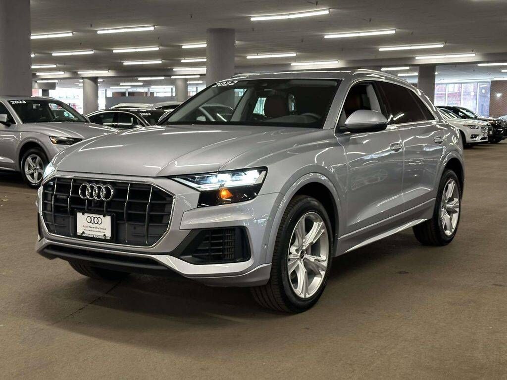 2022 AUDI Q8