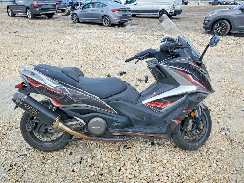 2023 KYMCO AK 550